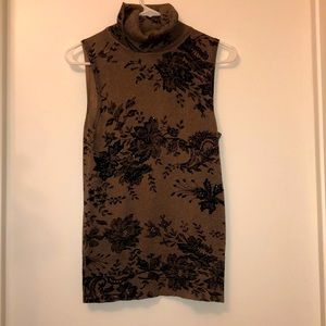 Caché Luxe turtleneck tank top fishnet flower